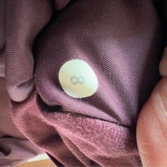 Lululemon right as rain jacket size 8 - Picture 10 of 12